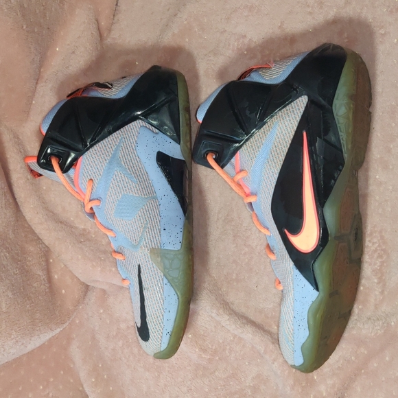 Nike & LeBron James 12 easter 7y U.S. size main image 8